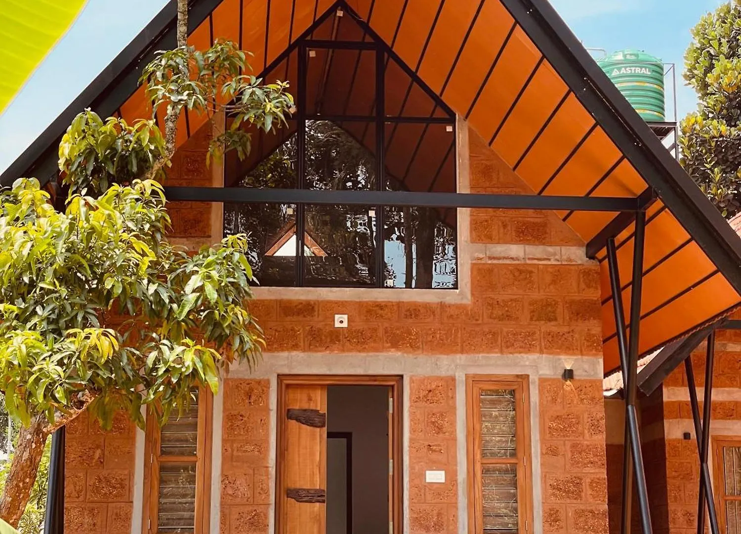 Senthamarai Homestay Sultan Bathery